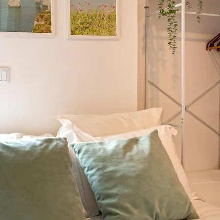 With A Cozy Private Terrace Specially At Night Apartment Lisbon